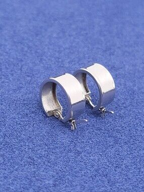 14k White Gold Wide Huggie Hoop Earrings